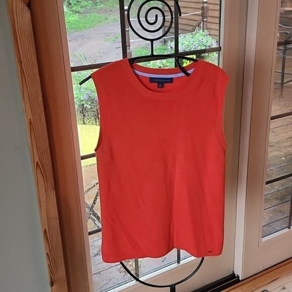 Tommy Hilfiger Embellished Crew Neck Uniquely Designed Sleeveless Sz XL Sweater - Picture 1 of 9
